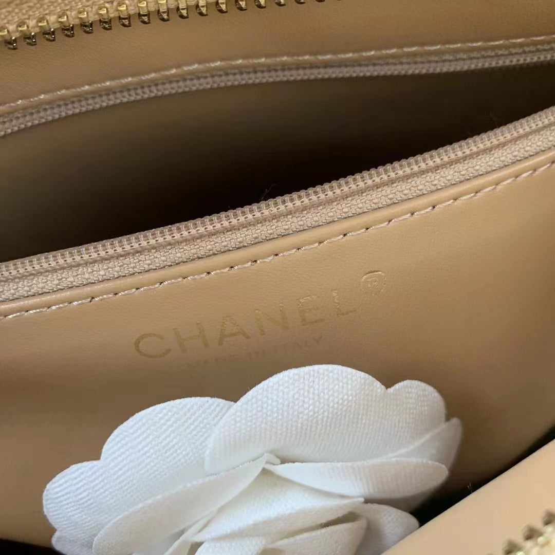 ChanelVintage ChanelOpen Tote Caviar East West Beige For Women, Women&#8217;s Bags 14.5in/36.9cm