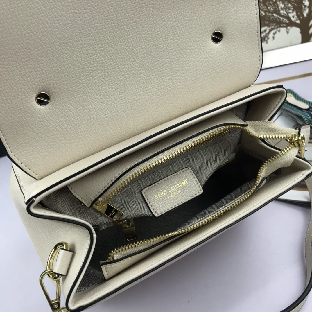 VO - AF Handbags SLY 051