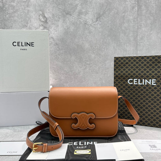 CE Classique Cuir Triomphe Bag Tan For Women 9in/22cm 199223BFN.04LU