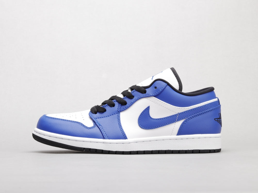 VO - AJ1 white blue lightning