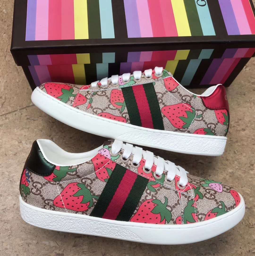 VO - GCI STRAWBERRY ACE Sneaker 027