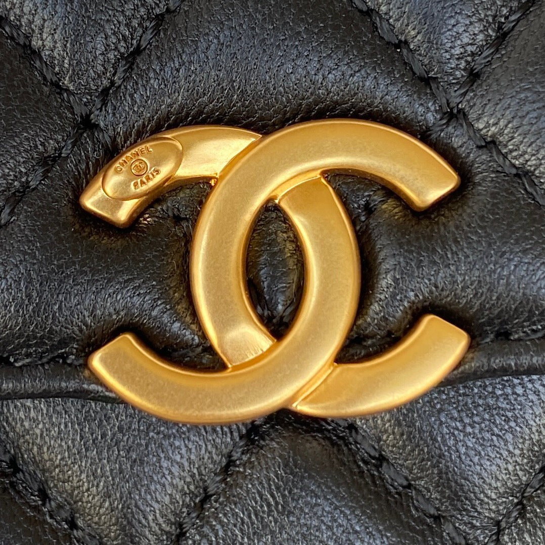 Chanel Clutch With Chain Gold Hardware Black For Women, Women&#8217;s Handbags, Shoulder Bags 5.7in/14.5cm AP2945