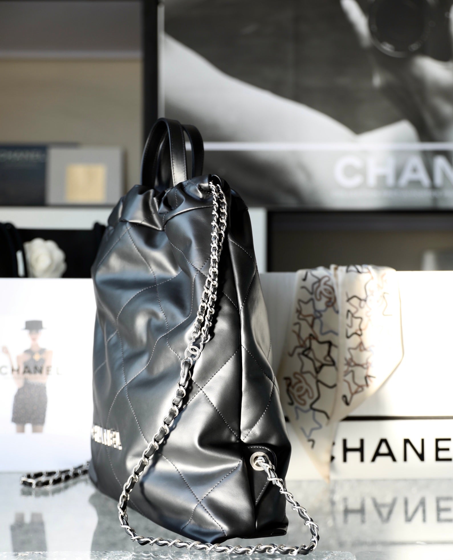 ChanelLarge Chanel22 Backpack Black For Women, Women&#8217;s Bags 19.9in/51cm AS3313 B08037 NH627