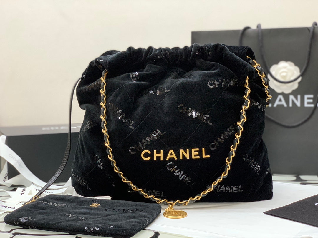 ChanelMedium Chanel22 Handbag Black For Women, Women&#8217;s Bags 16.4in/42cm AS3261 B09102 94305