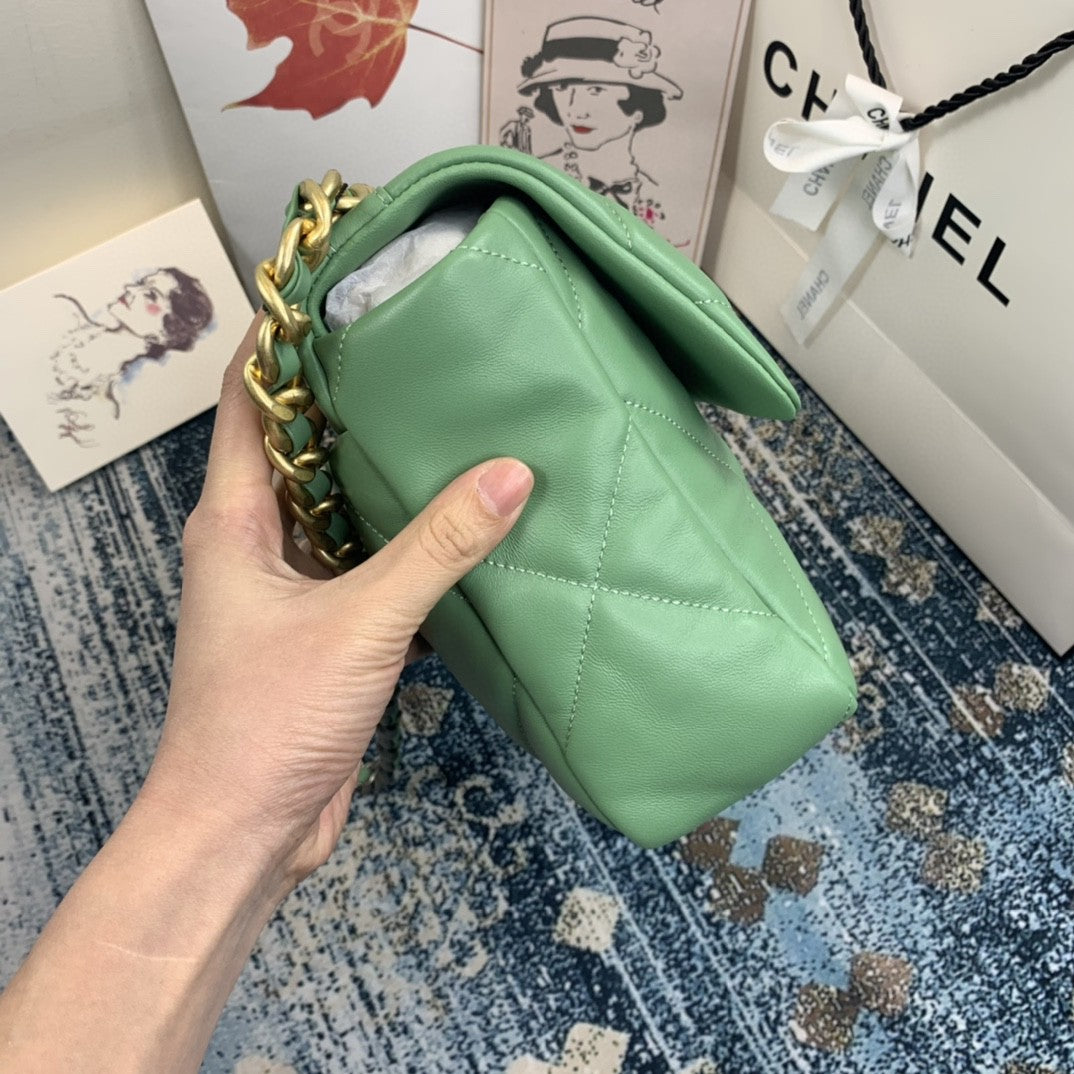 CHL 19 Flap Bag Gold Hardware Green For Women, Women&#8217;s Handbags, Shoulder Bags 10.2in/26cm AS1160