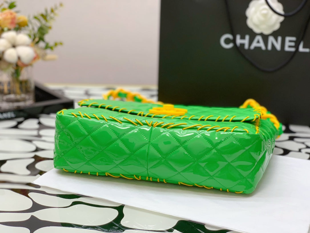 ChanelVinyl Classic Green and Yellow Shoulder bag For Women 29cm/11.5in