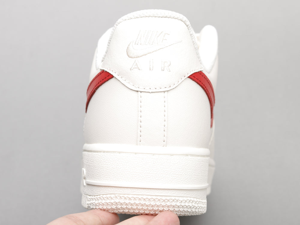 VO - AF1 retro white red low top