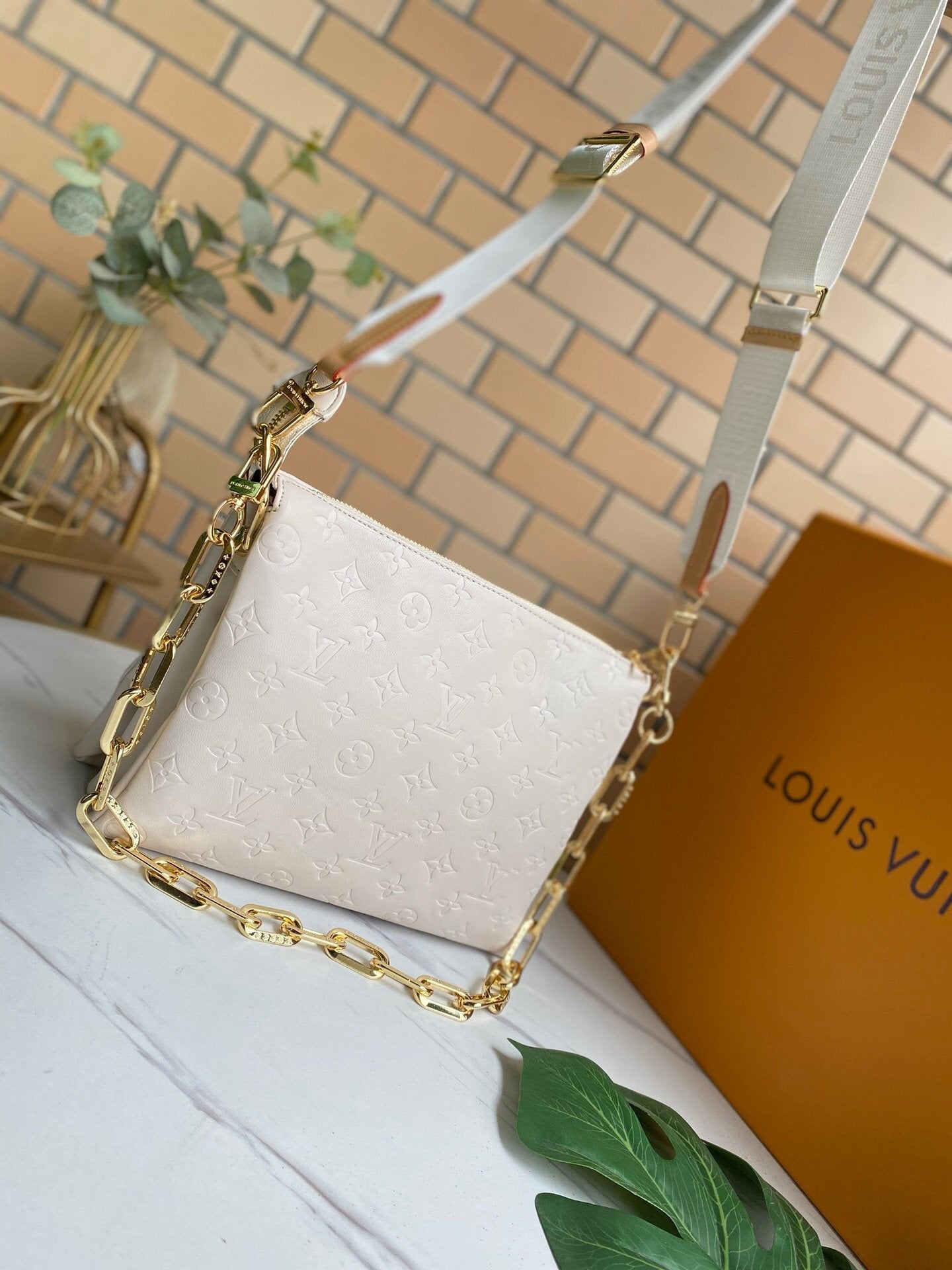 VO - AF Handbags LUV 133