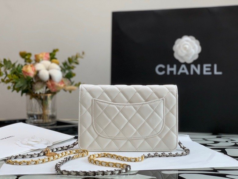 ChanelFlap Bag White For Women 7.4in/19cm