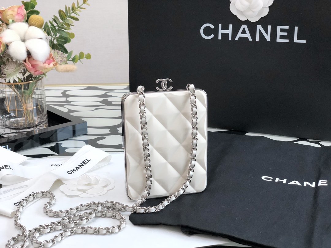 Chanel Cruise Clutch Crossbaby White Bag For Women 13cm/5in