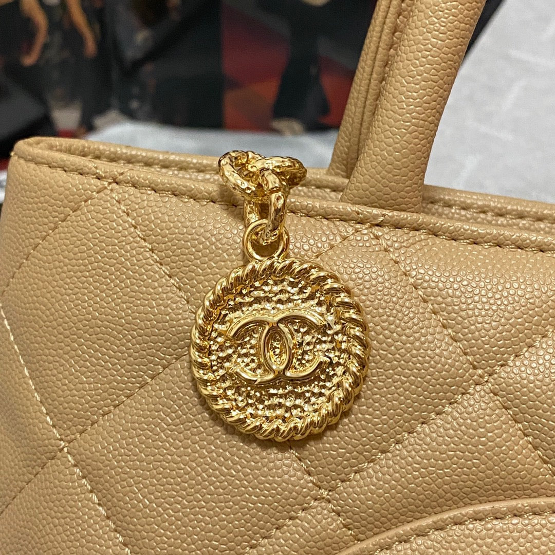 ChanelMedallion Tote Gold Hardware Caviar Yellow For Women, Women&#8217;s Handbags, Shoulder Bags 15.6in/32cm