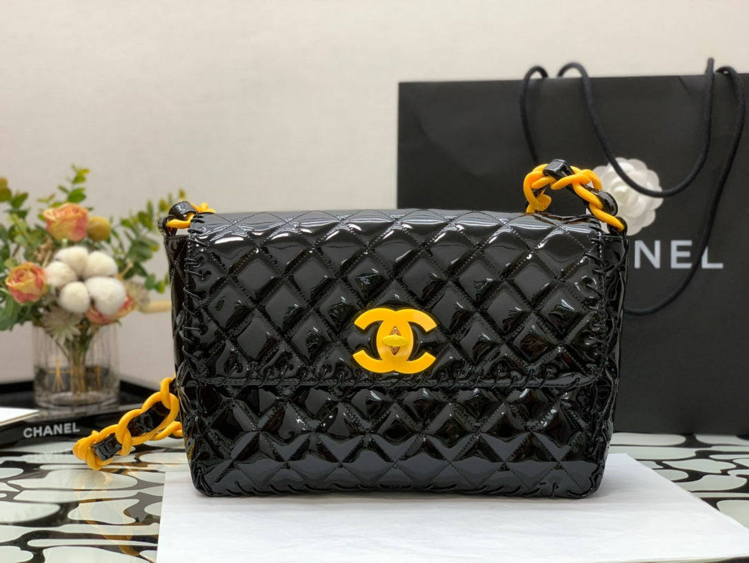 ChanelVinyl Classic Black and Yellow Shoulder bag For Women 29cm/11.5in