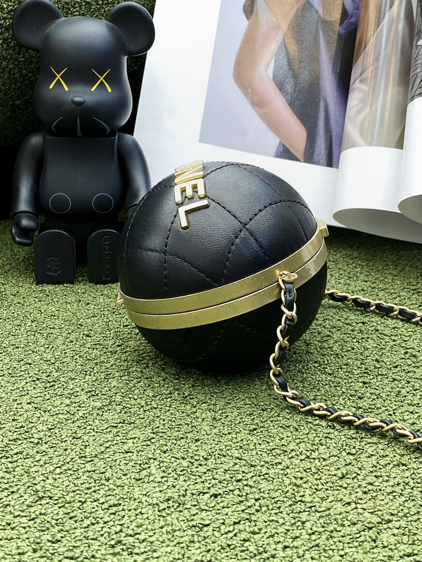 CHL Ball Bag Black and Gold Chain Bag For Women 23.5cm/9.25in