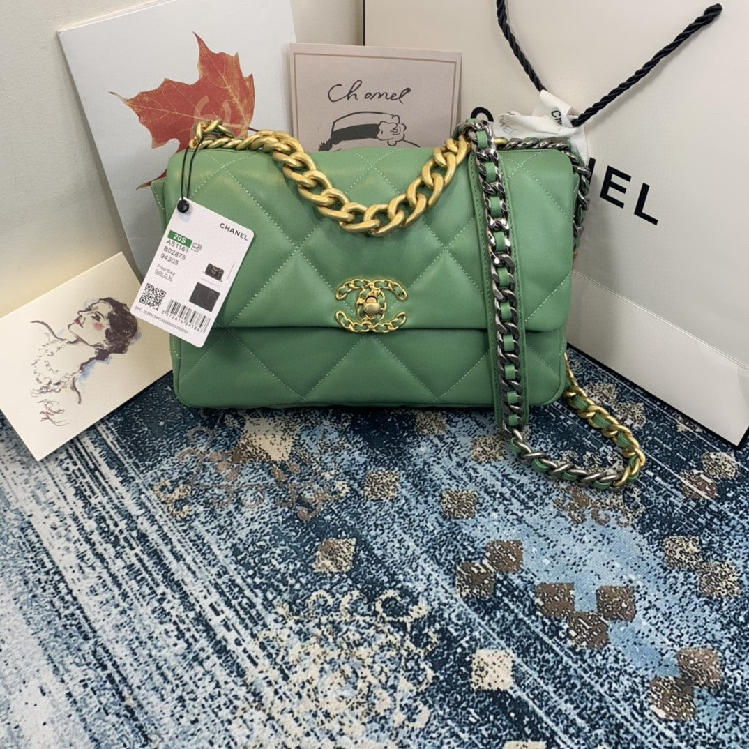 CHL 19 Flap Bag Gold Hardware Green For Women, Women&#8217;s Handbags, Shoulder Bags 10.2in/26cm AS1160