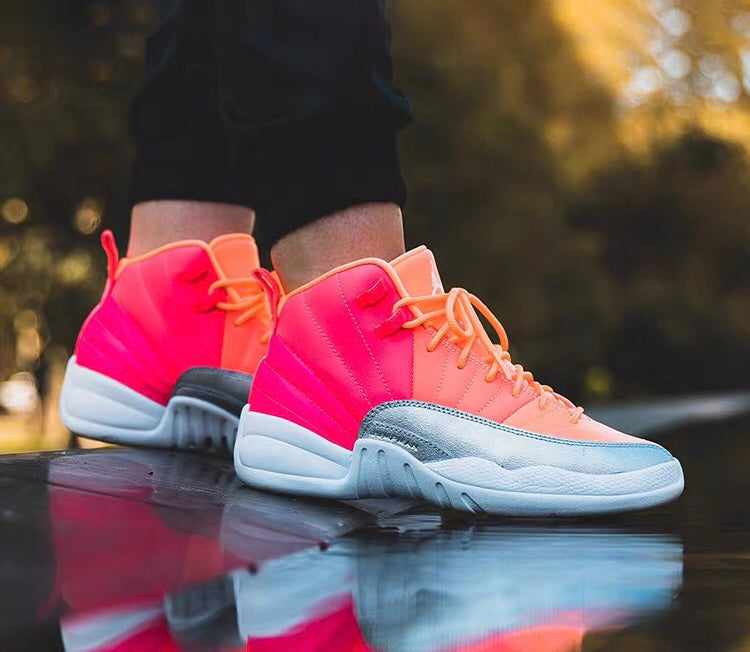 VO - AJ12 Neon Gradient