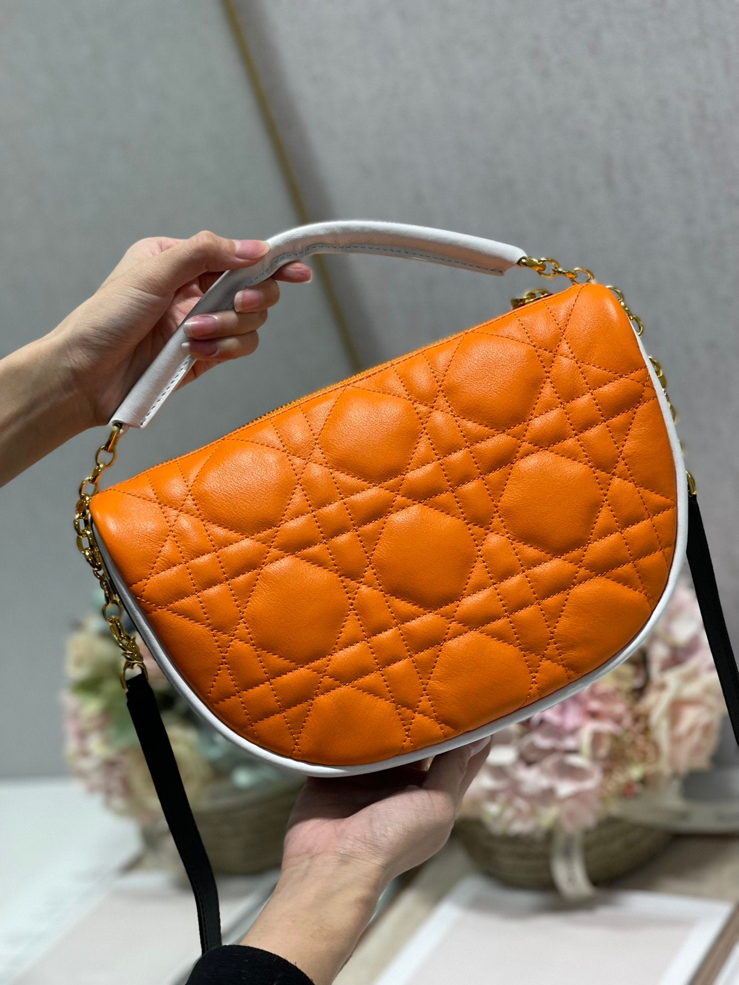 DI Medium Vibe Hobo Bag, Orange Handbags, Crossbody Bags, 30cm CD