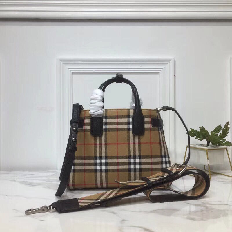 BB Small Banner Vintage Check And Tote Black For Women, Women’s Bags 10.5in/26cm