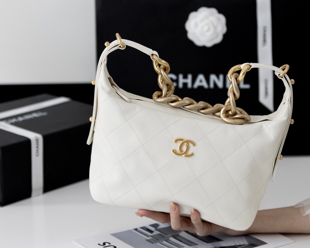 ChanelMedium Hobo Bag White For Women 11in/28cm