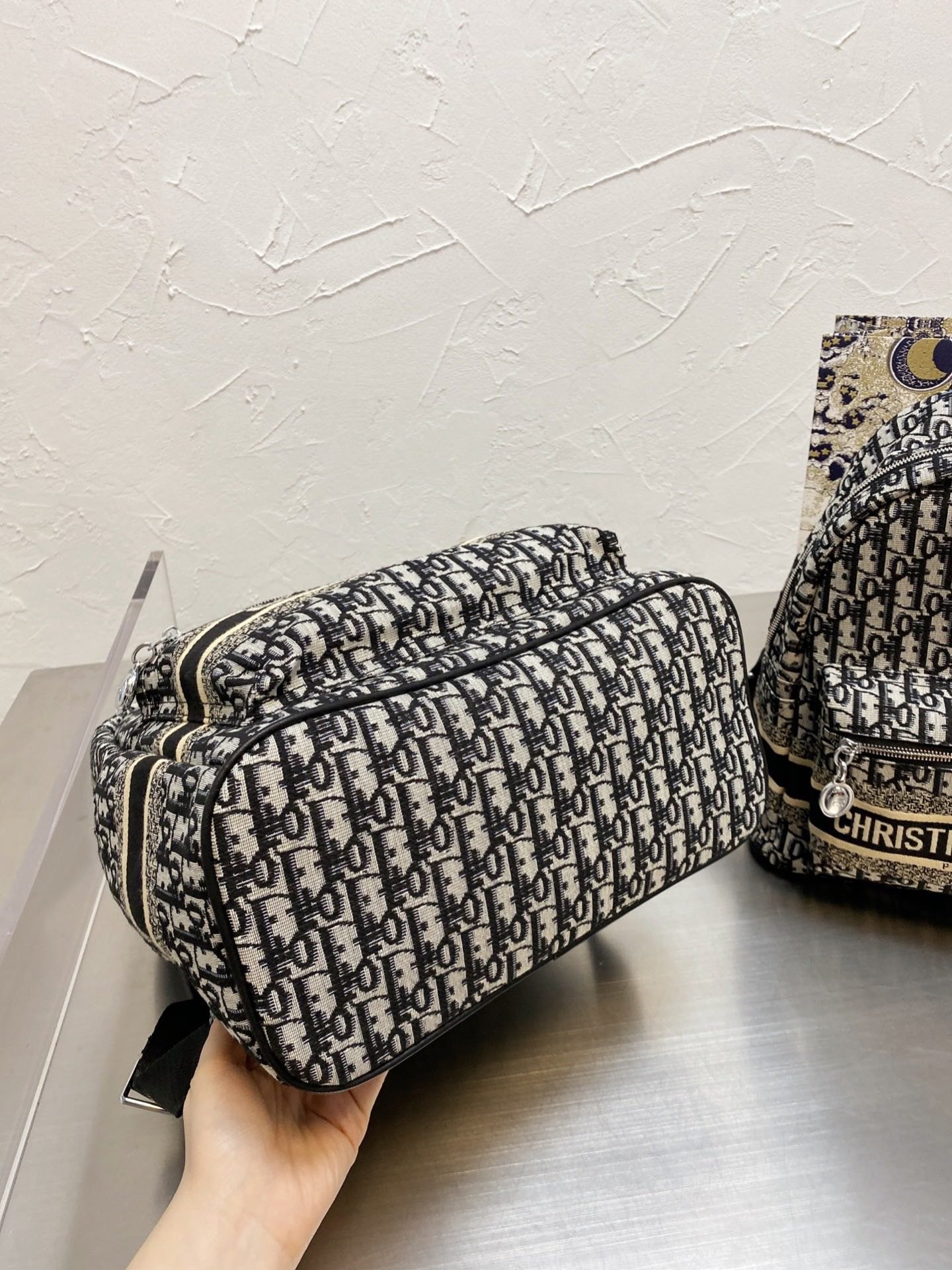 VO - AF Handbags DIR 040