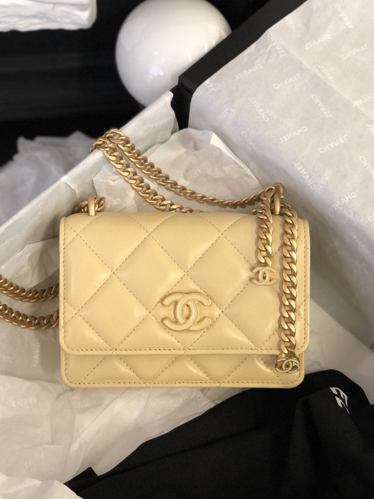 ChanelSpring And Summer 22C Yellow For Women, Women&#8217;s Bags 6.1in/15.5cm