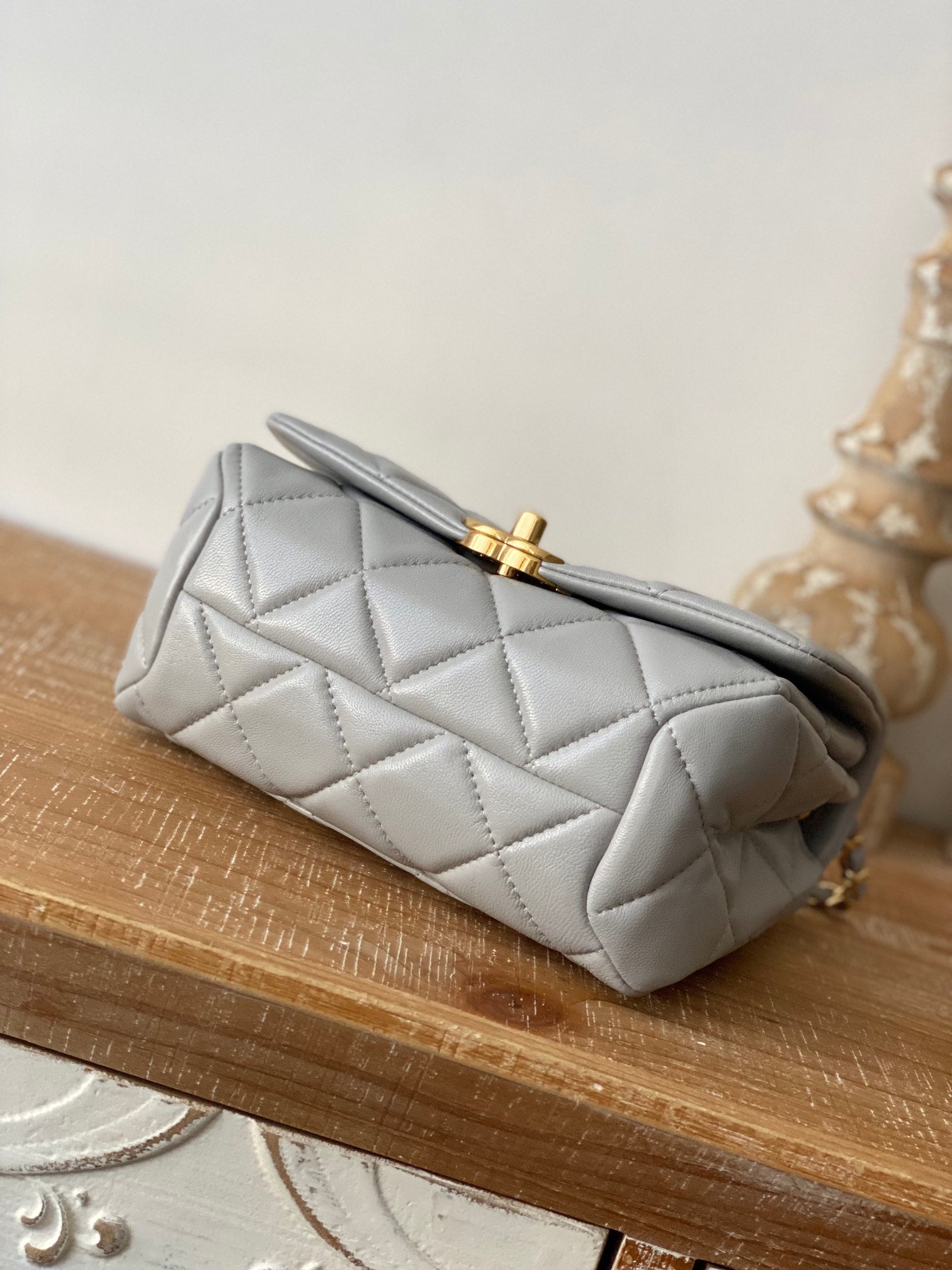 CHL Classic Diamond Flap Bag Gray For Women, Women&#8217;s Bags 9.1in/23cm